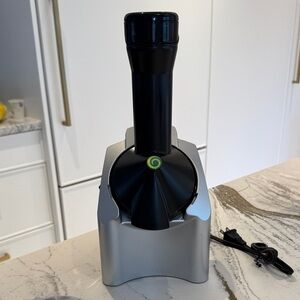 Silver and Black Frozen Dessert Maker